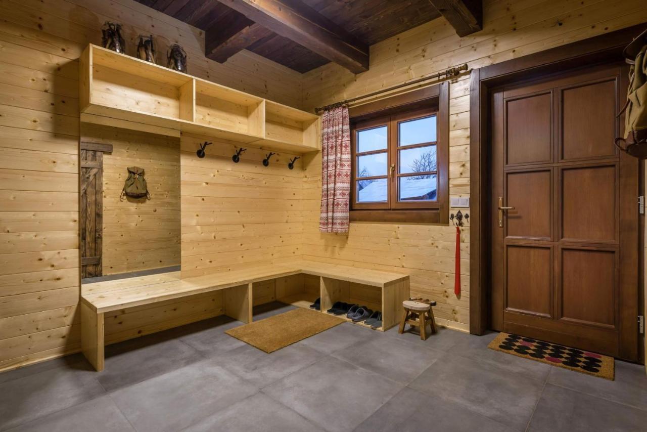 Villa Drevenica Emilka, 5 Min Restauracia, Z Terasy Vyhlad Na Kralovu Holu A Polomske Ocko, Gril, Ohnisko, Kotlik Brezno Esterno foto