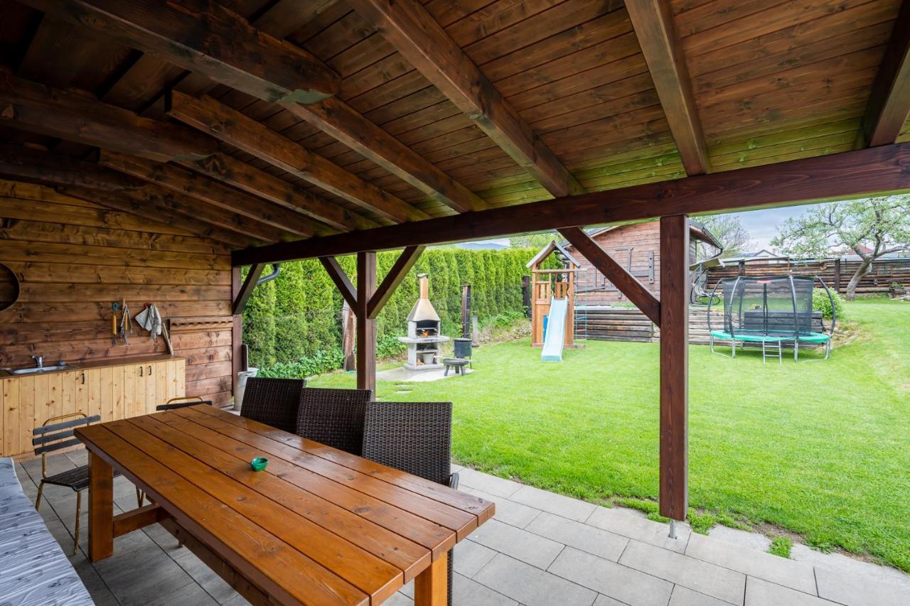 Villa Drevenica Emilka, 5 Min Restauracia, Z Terasy Vyhlad Na Kralovu Holu A Polomske Ocko, Gril, Ohnisko, Kotlik Brezno Esterno foto