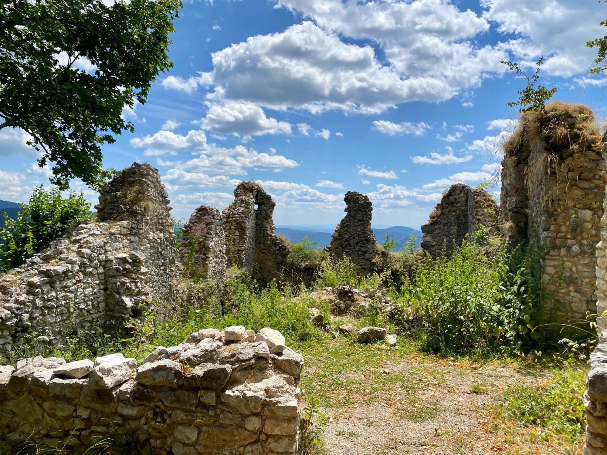 Villa Drevenica Emilka, 5 Min Restauracia, Z Terasy Vyhlad Na Kralovu Holu A Polomske Ocko, Gril, Ohnisko, Kotlik Brezno Esterno foto